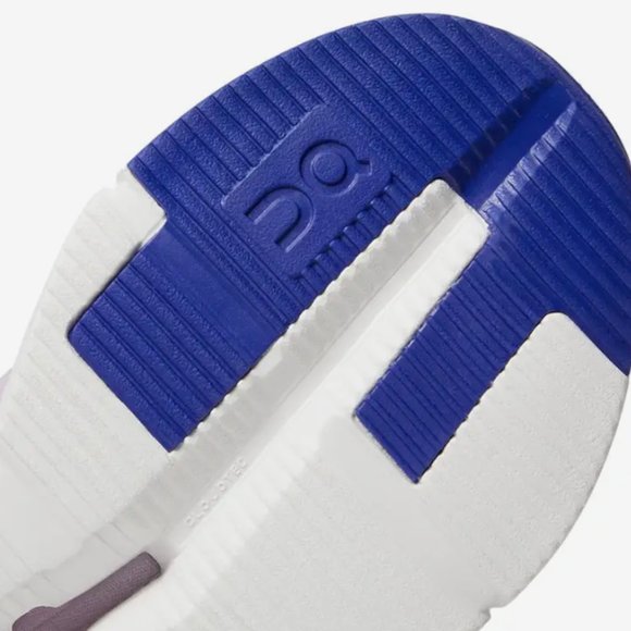 NEW On Running Cloudnova Form Sneaker in Aster/Magnet - Picture 4 of 10